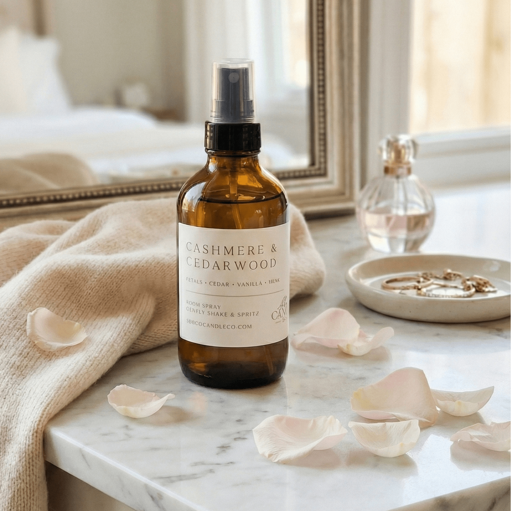 Cashmere and Cedarwood Room Spray - Abboo Candle Co