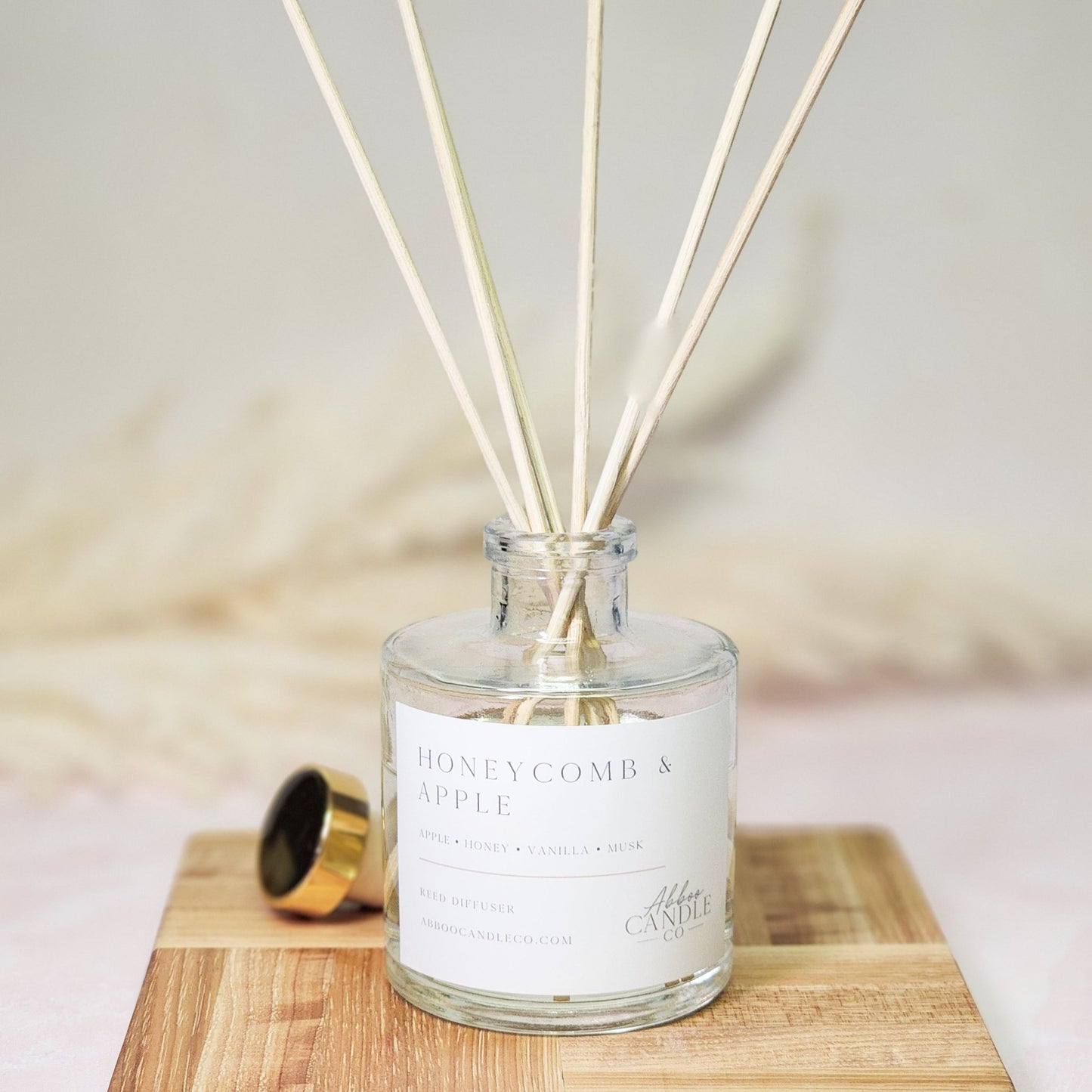 Honeycomb and Apple Reed Diffuser - Abboo Candle Co